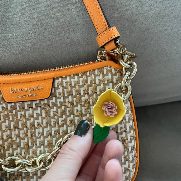 Kate Spade bag with floral chain - Picture 3 of 8